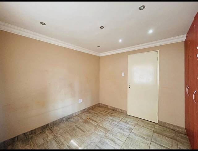 3 BEDROOM HOUSE FOR SALE IN SEBOKENG ZONE 14
